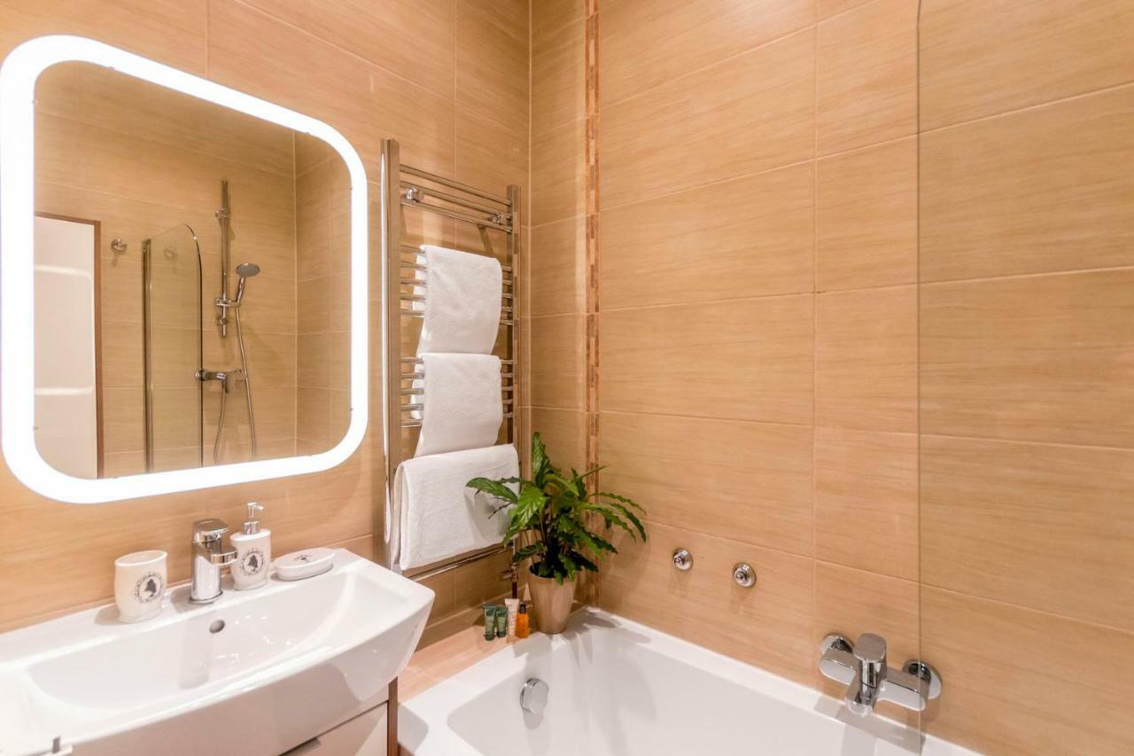 Beautiful Holyrood Park Apartment Edinburg Exteriör bild