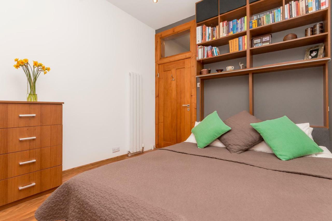 Beautiful Holyrood Park Apartment Edinburg Exteriör bild