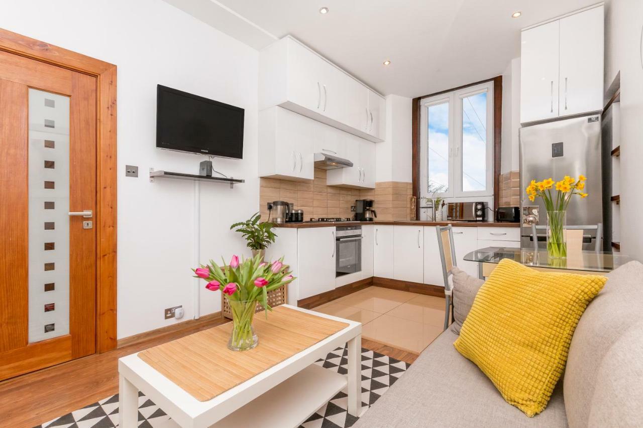 Beautiful Holyrood Park Apartment Edinburg Exteriör bild